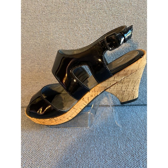 Soft Walk Woman’s patent leather sandal black Carson Size 8.5 cork heel open toe - Picture 5 of 16